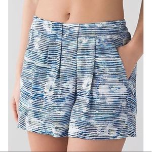 Lululemon & Go Keepsake Short Size 6